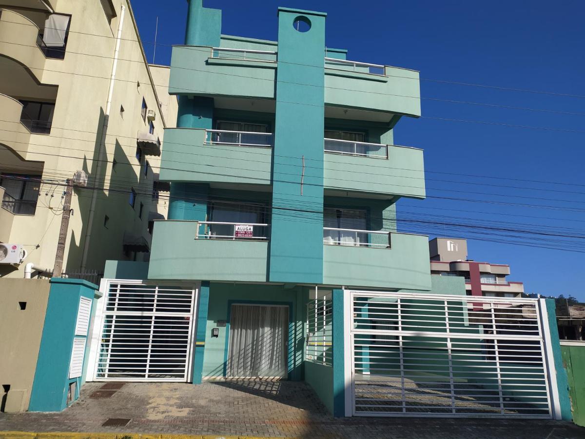 Apartment Em Bombas *